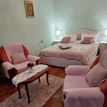 Soba Marinko Hotell Rijeka Exteriör bild